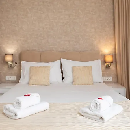 Epetium Luxury Apartment *