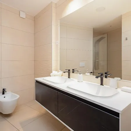 Epetium Luxury Apartment